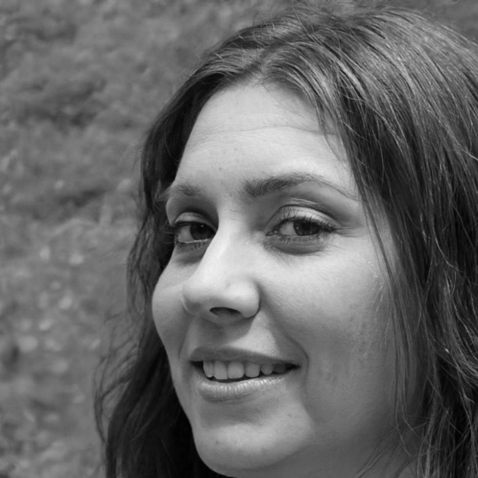 Ana Martínez, Directora de Análisis Financiero